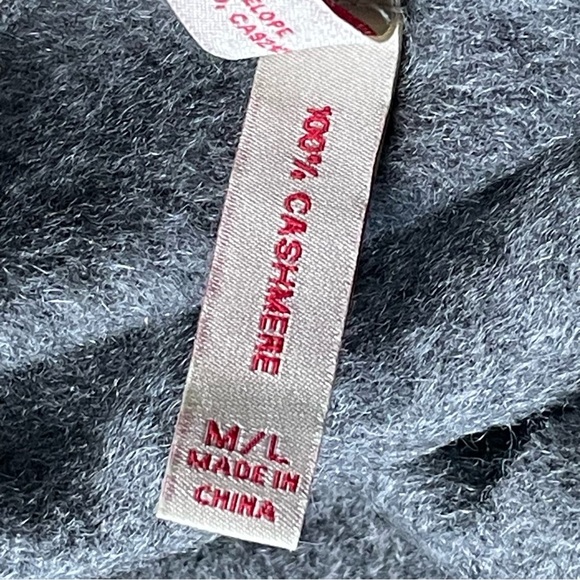 New! Red Envelope 100% cashmere Poncho dark gray nwot 47128 - Picture 15 of 16